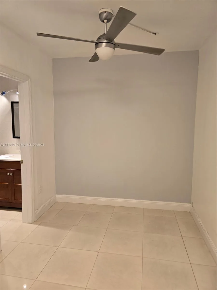 835 Meridian Ave # 4, Miami Beach, FL 33139 photo 5
