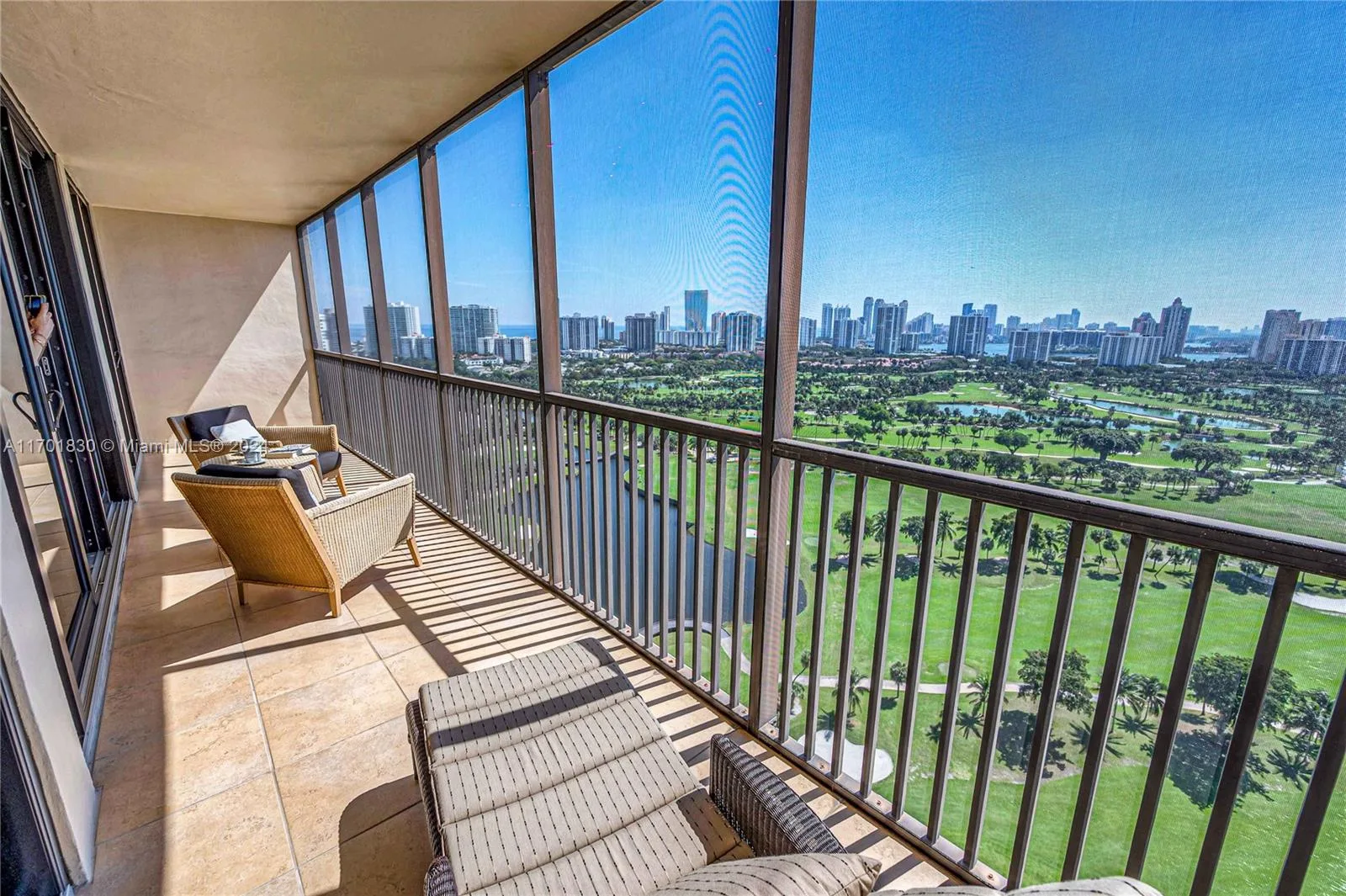 20379 W Country Club Dr # PH-36, Aventura, FL 33180