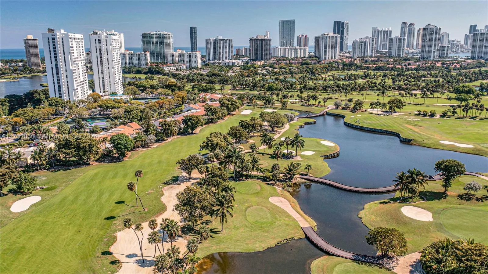 20379 W Country Club Dr # PH-36, Aventura, FL 33180 photo 2