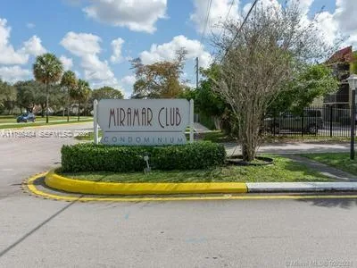 3400 Foxcroft Rd # 212, Miramar, FL 33025 photo 2