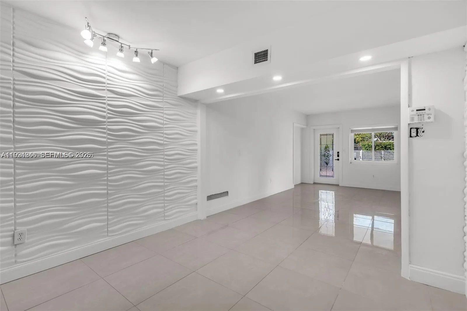 3800 Charles Ter, Miami, FL 33133 photo 4
