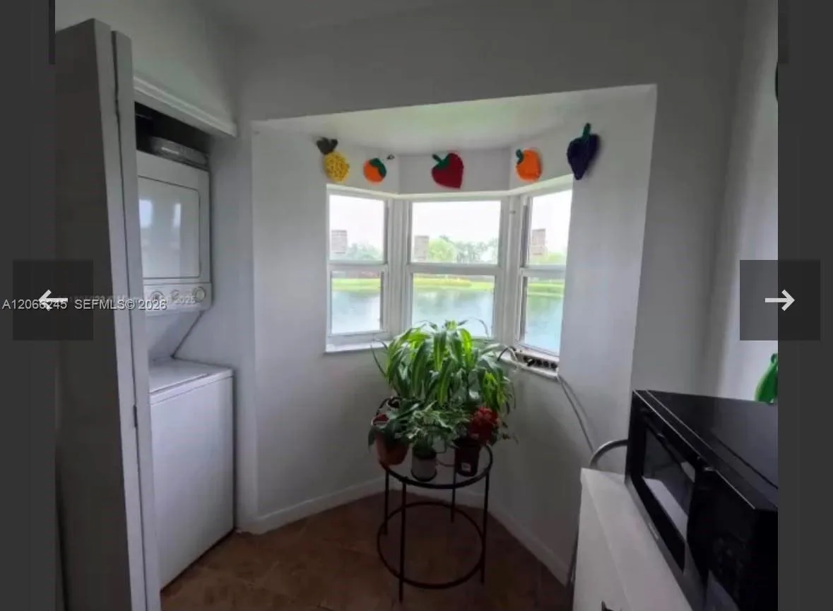 985 NE 34th Ave # 203, Homestead, FL 33033 photo 4