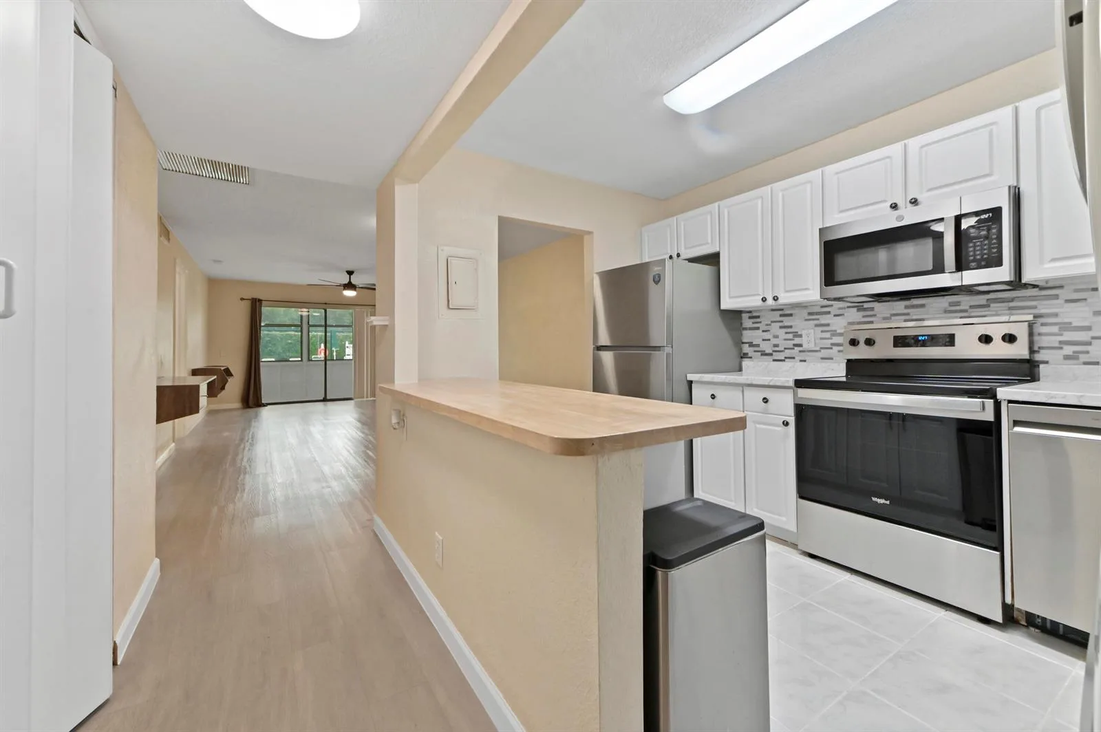 126 Sparrow Drive # 22A, Royal Palm Beach, FL 33411 photo 4