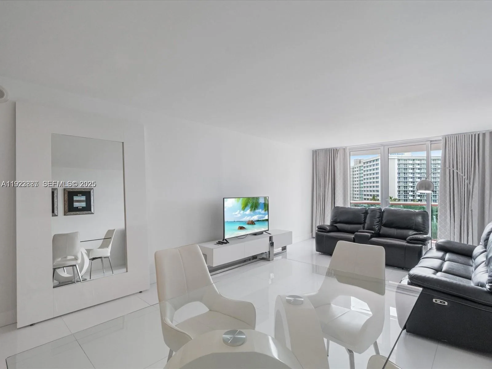 19370 E Collins Ave # 627, Sunny Isles Beach, FL 33160 photo 2