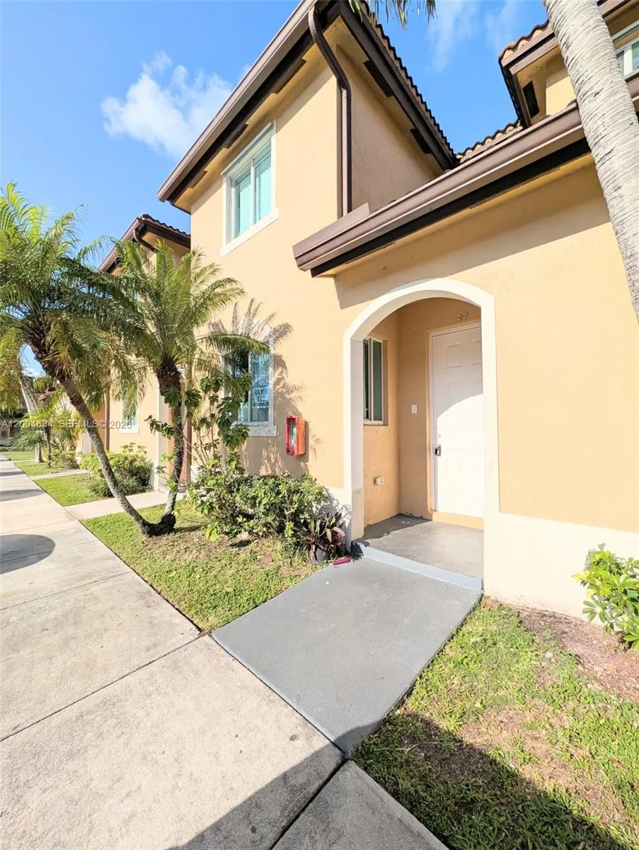 12080 SW 268th St # 27, Homestead, FL 33032