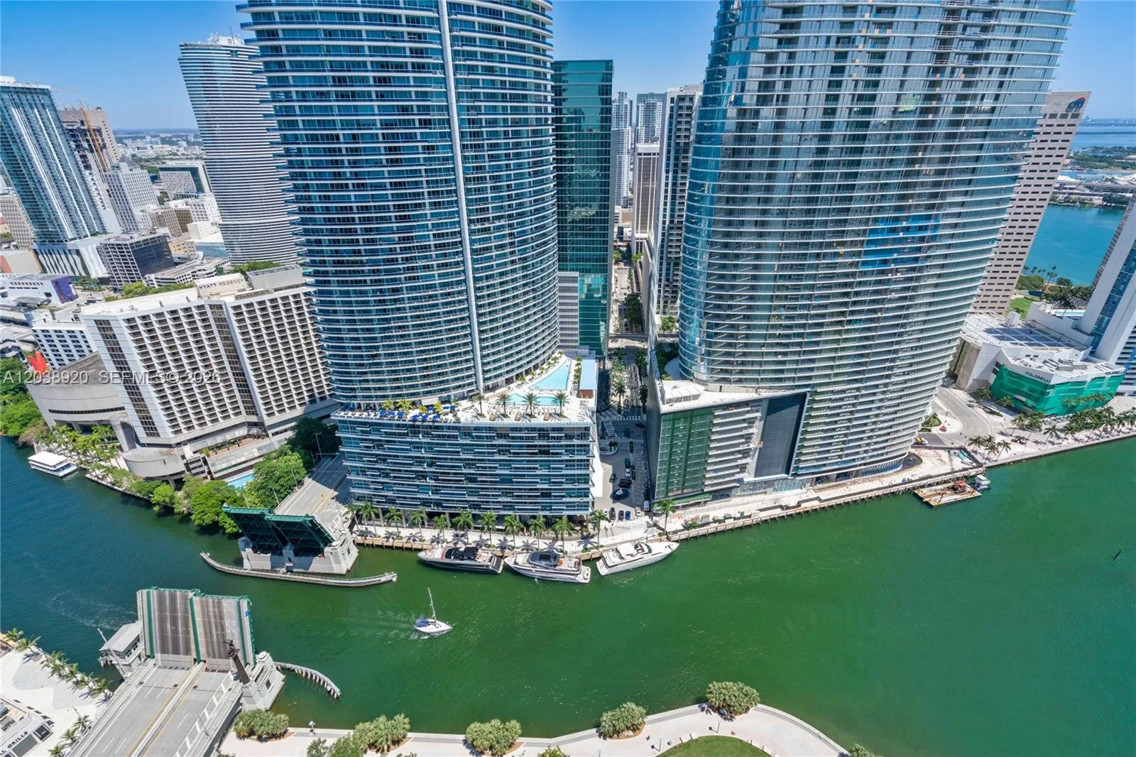 475 Brickell Ave # 4315, Miami, FL 33131 photo 4