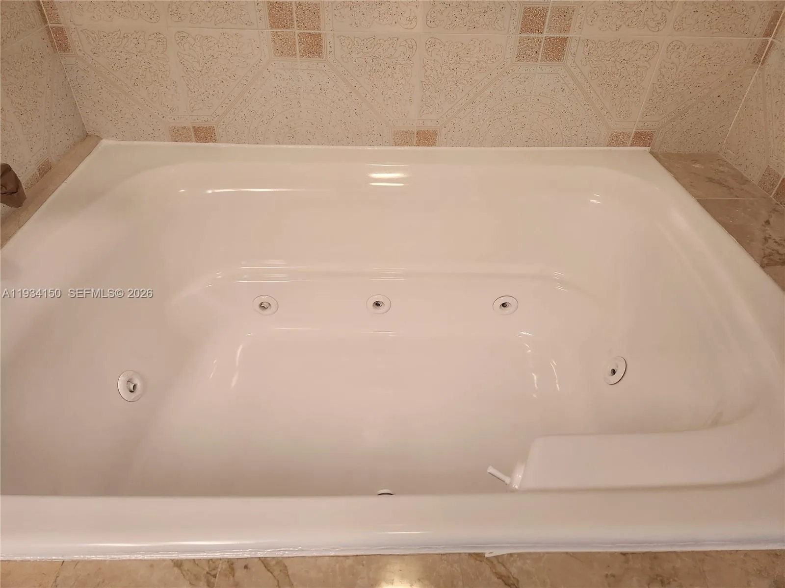 230 174th St # 819, Sunny Isles Beach, FL 33160 photo 12