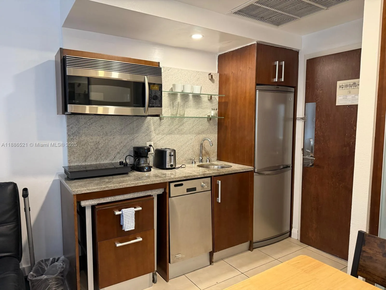 1036 Ocean Dr # B309, Miami Beach, FL 33139 photo 7