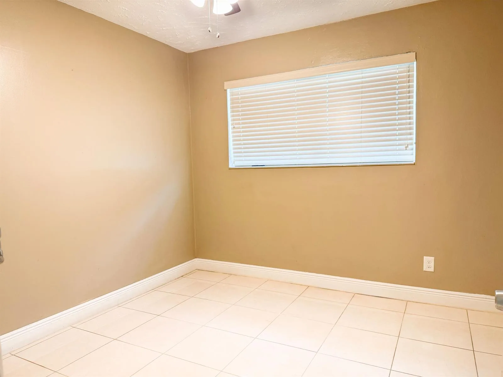 19731 NW 4TH Avenue, Miami Gardens, FL 33169 photo 12