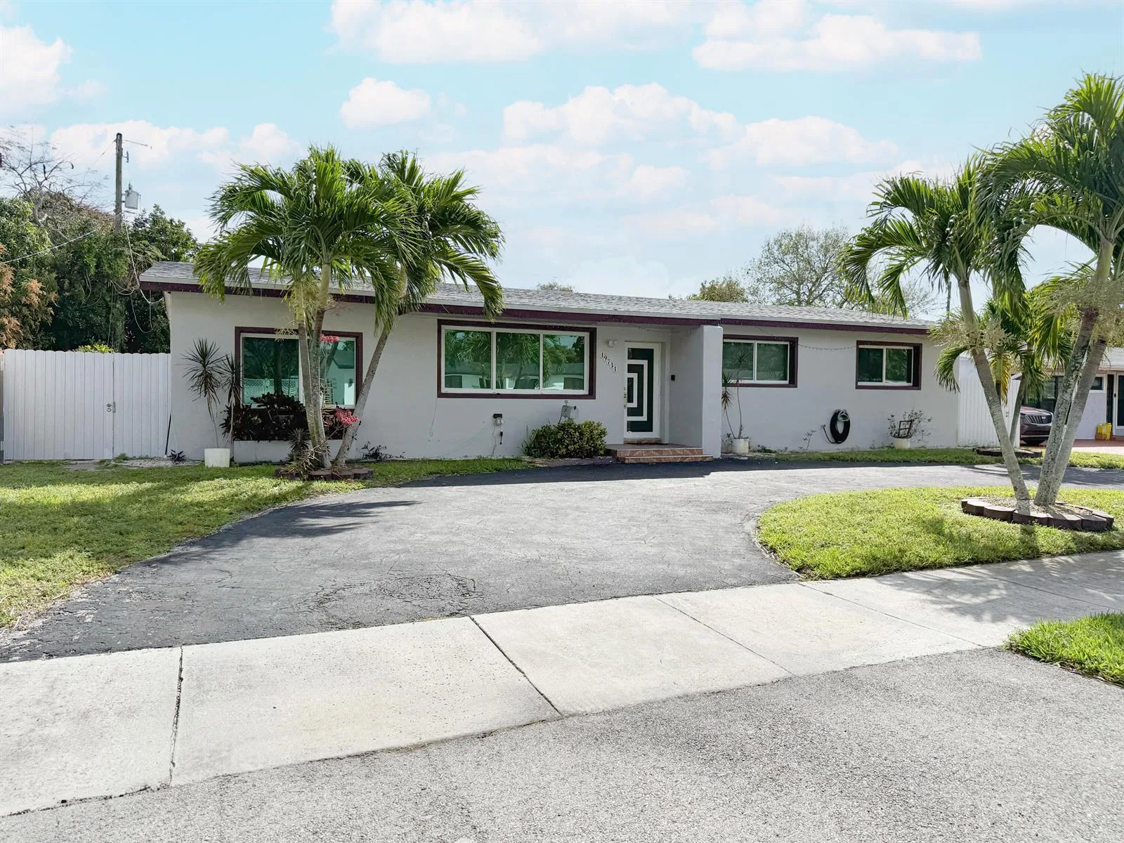19731 NW 4TH Avenue, Miami Gardens, FL 33169 photo 3