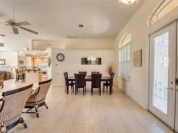 5346 Bayshore Ave, Cape Coral, FL 33904 photo 4