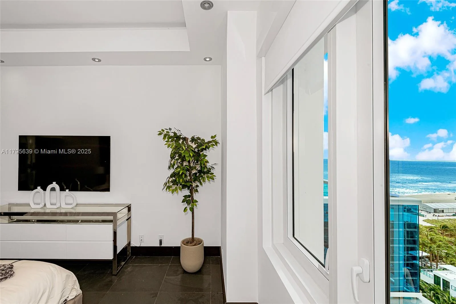 2301 Collins Ave # 1605, Miami Beach, FL 33139 photo 7