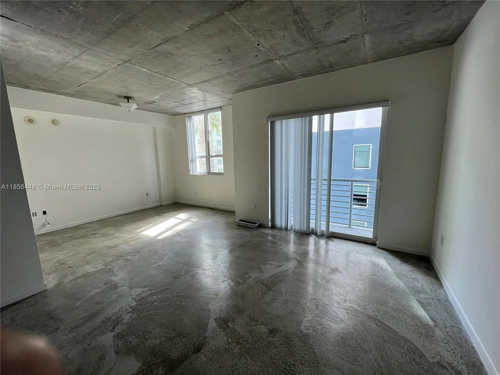 234 NE 3rd St # 1109, Miami, FL 33132 photo 4