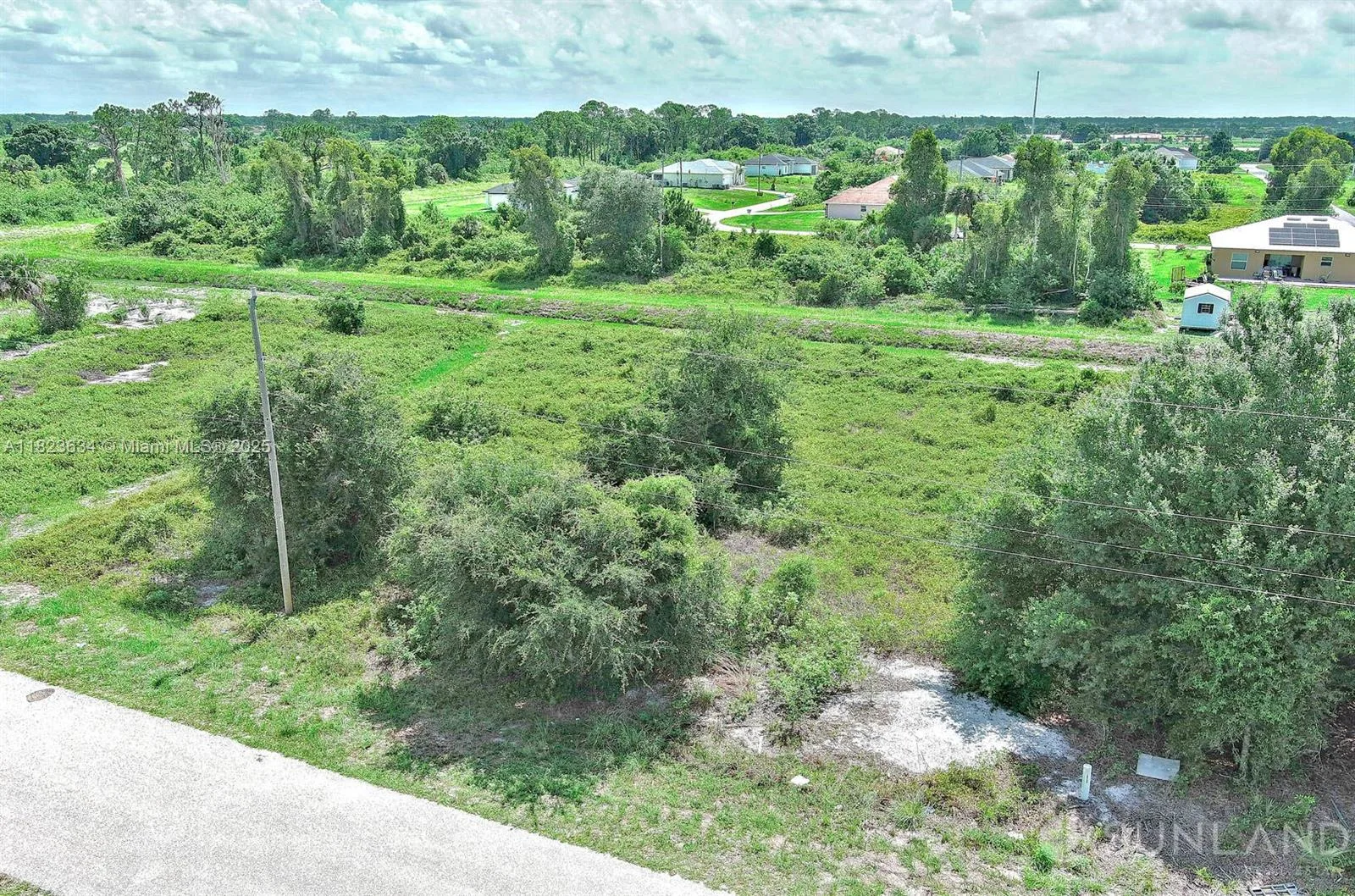 307 Ranier Ave, Lehigh Acres, FL 33974 photo 3