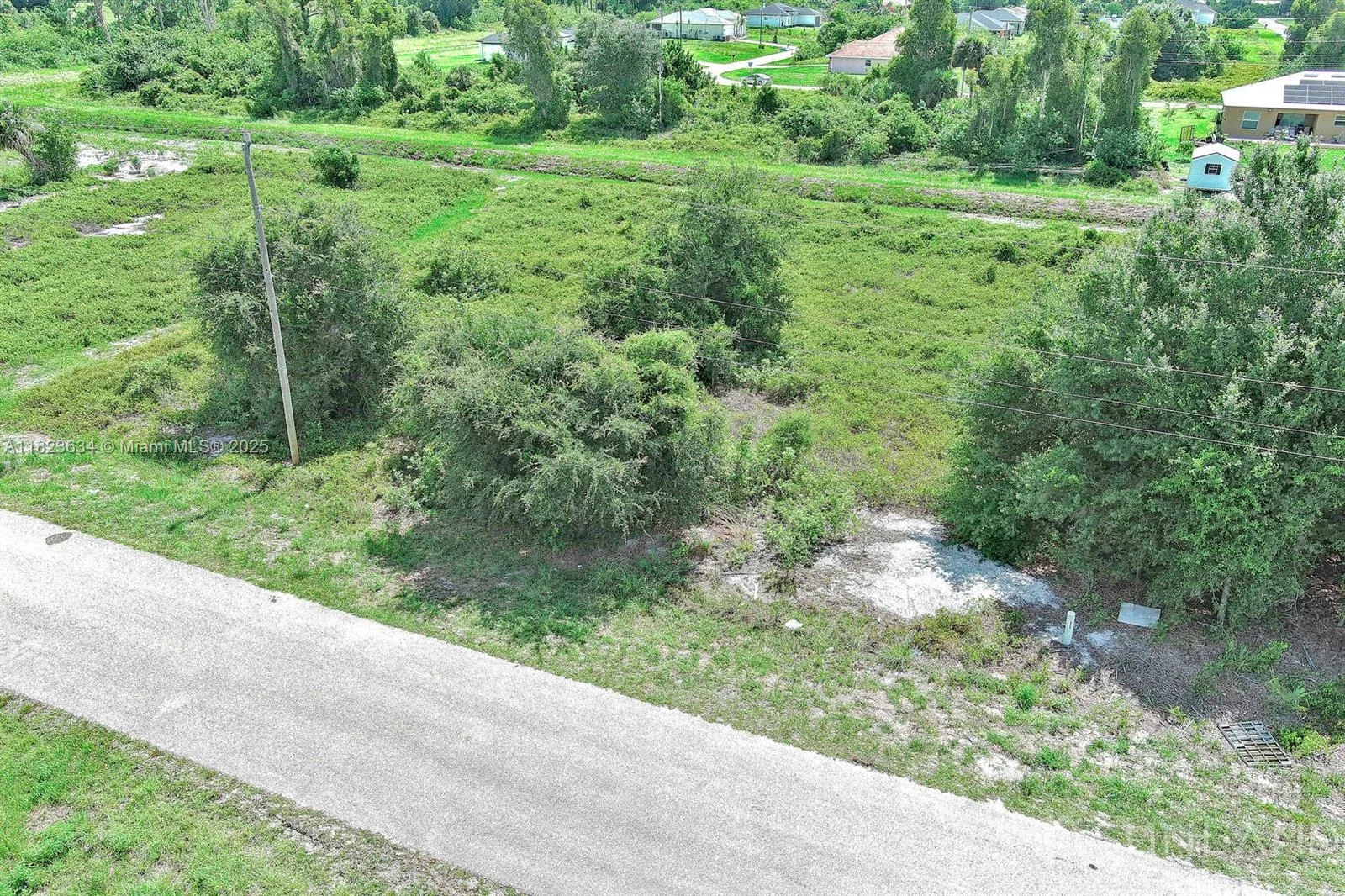 307 Ranier Ave, Lehigh Acres, FL 33974 photo 4