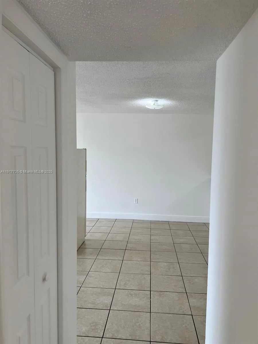 6930 Miami Gardens Dr # 1-410, Hialeah, FL 33015 photo 12