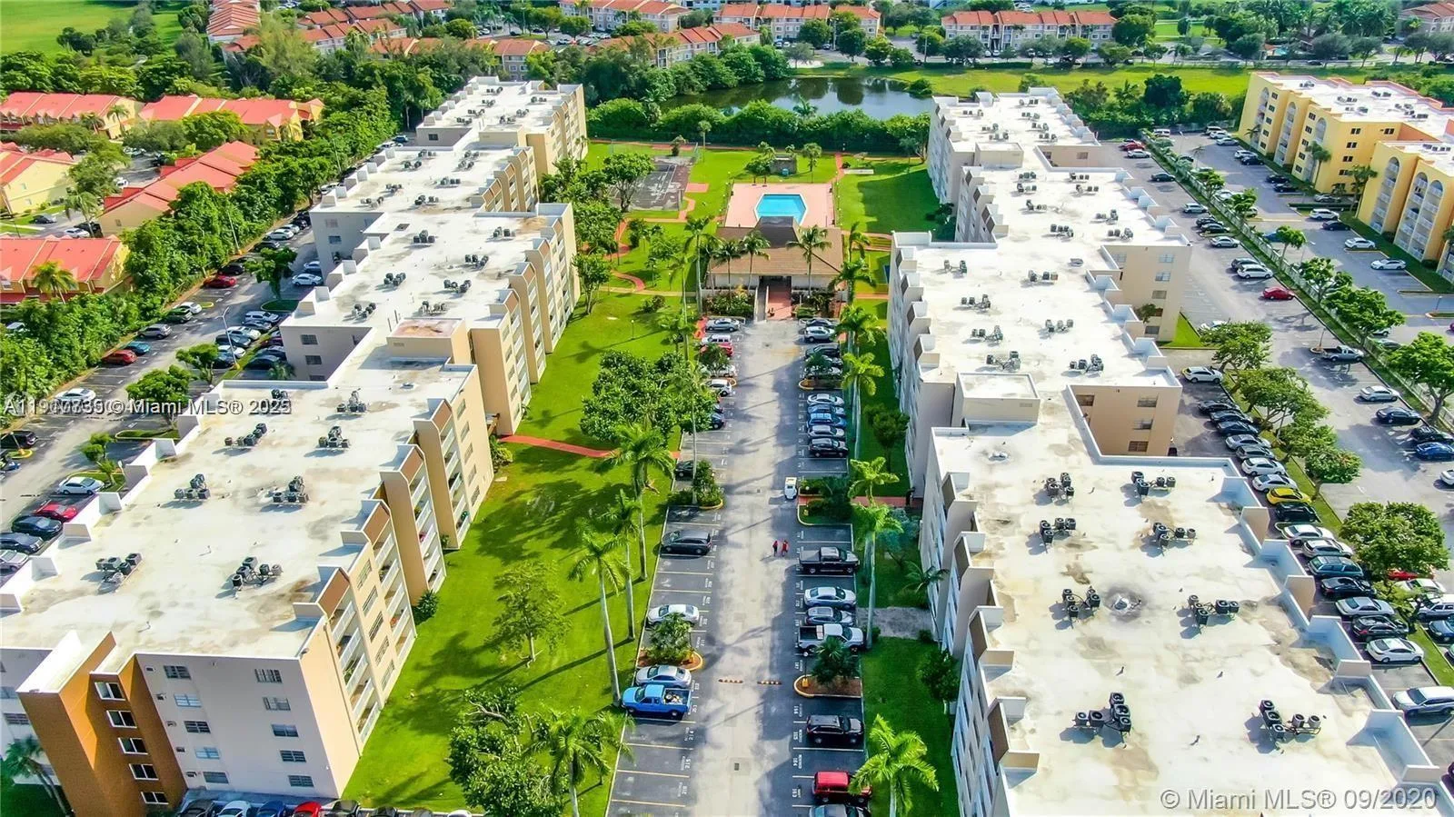 6930 Miami Gardens Dr # 1-410, Hialeah, FL 33015 photo 2