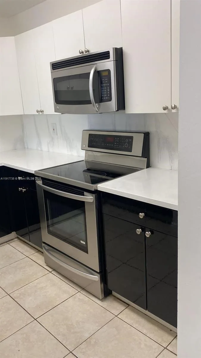 6930 Miami Gardens Dr # 1-410, Hialeah, FL 33015 photo 5