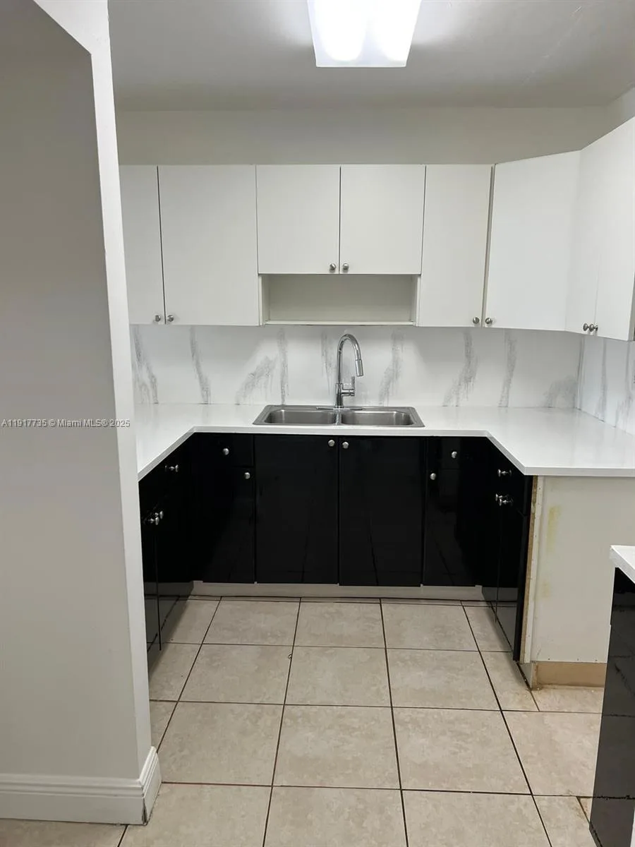 6930 Miami Gardens Dr # 1-410, Hialeah, FL 33015 photo 6