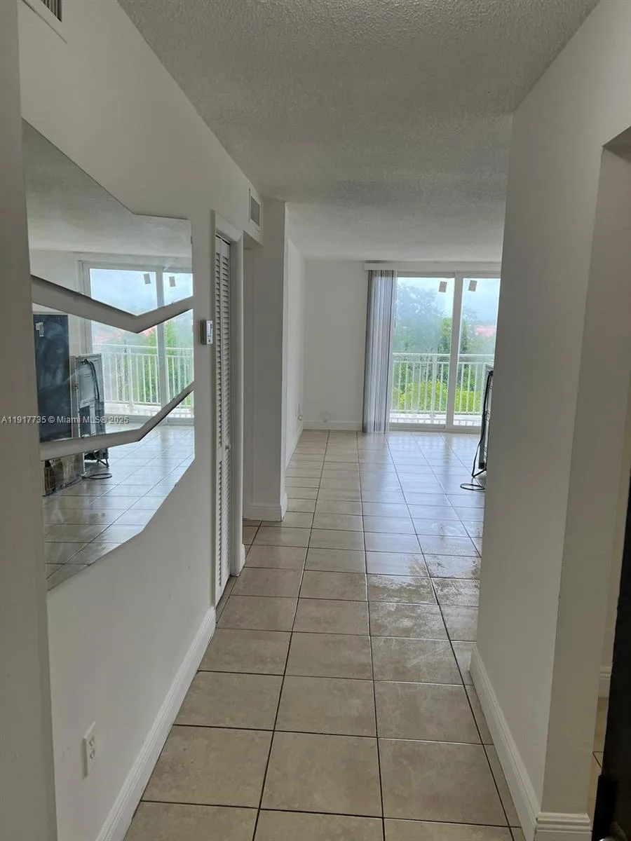6930 Miami Gardens Dr # 1-410, Hialeah, FL 33015 photo 7