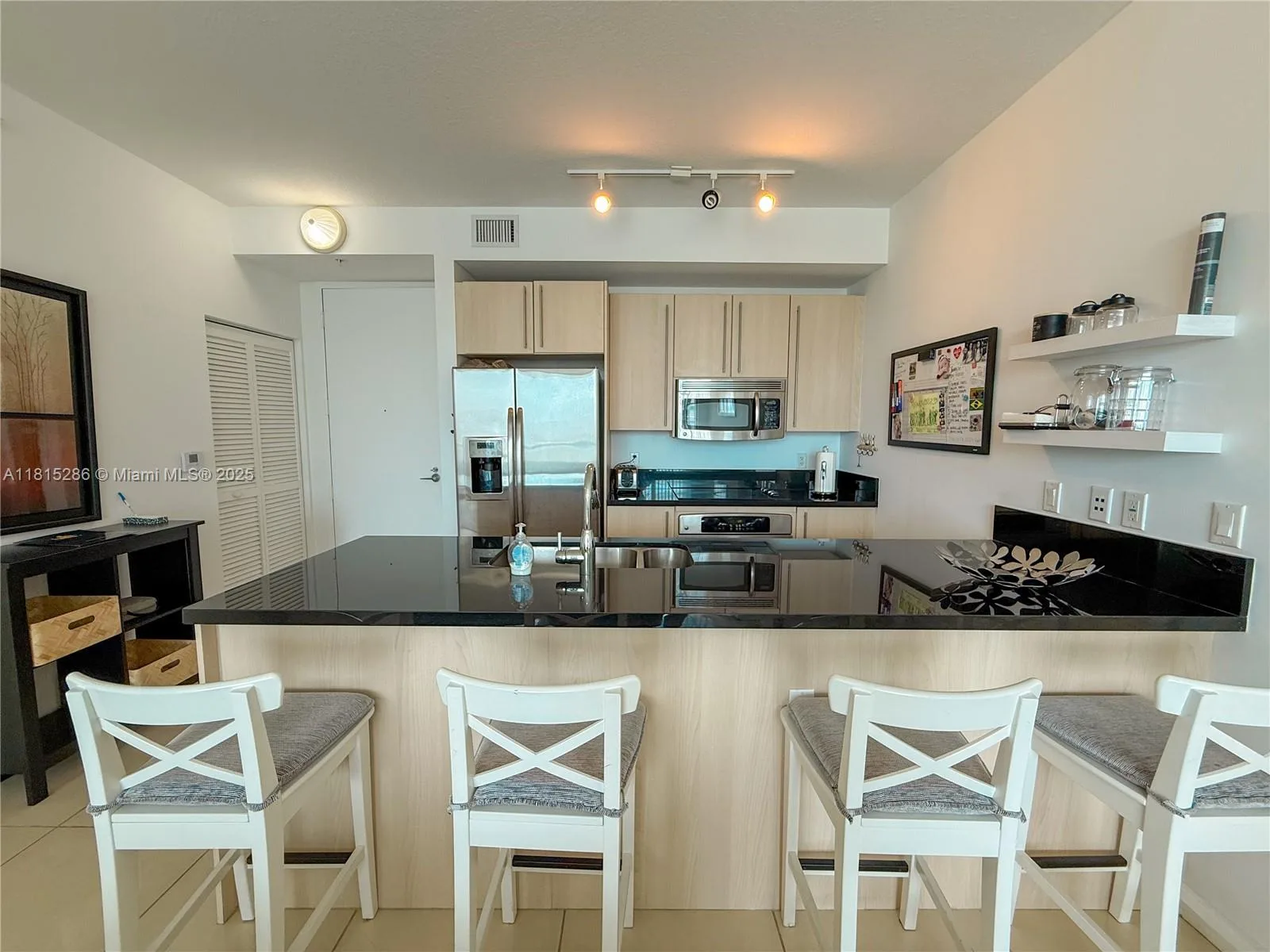 79 SW 12th St # 1603-S, Miami, FL 33130 photo 6
