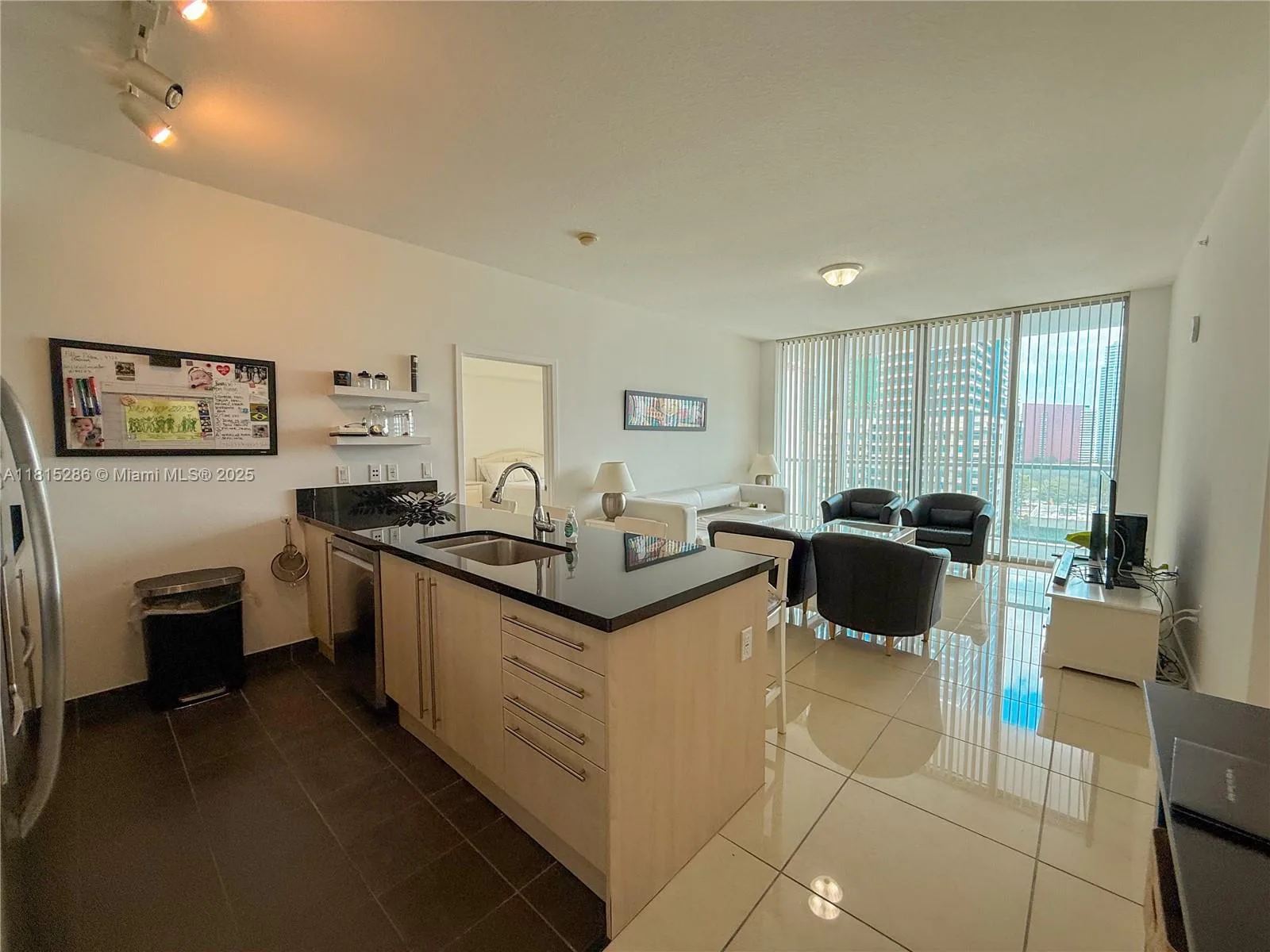 79 SW 12th St # 1603-S, Miami, FL 33130 photo 7