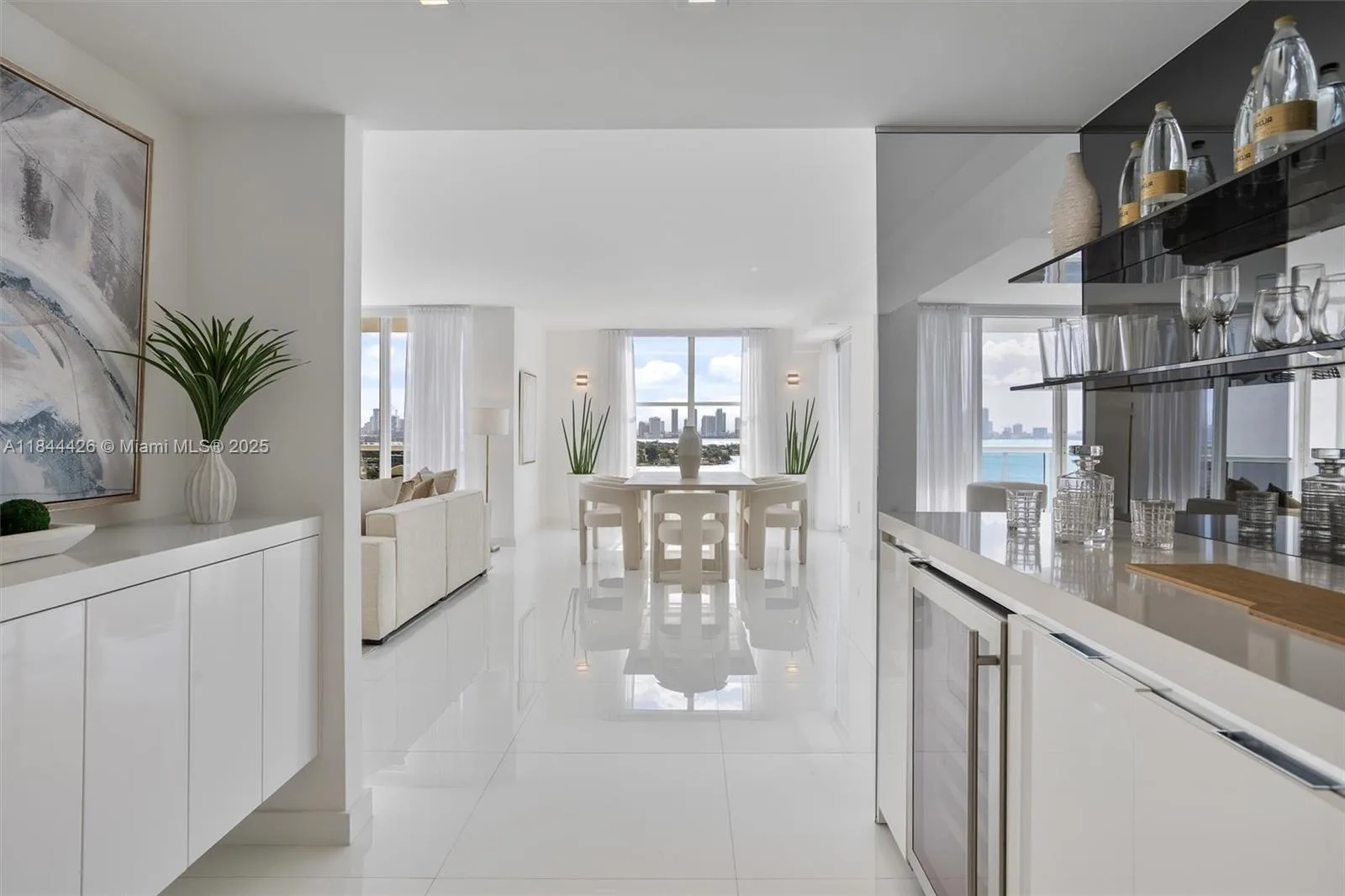 1800 Sunset Harbour Drive # 1702/4, Miami Beach, FL 33139 photo 4