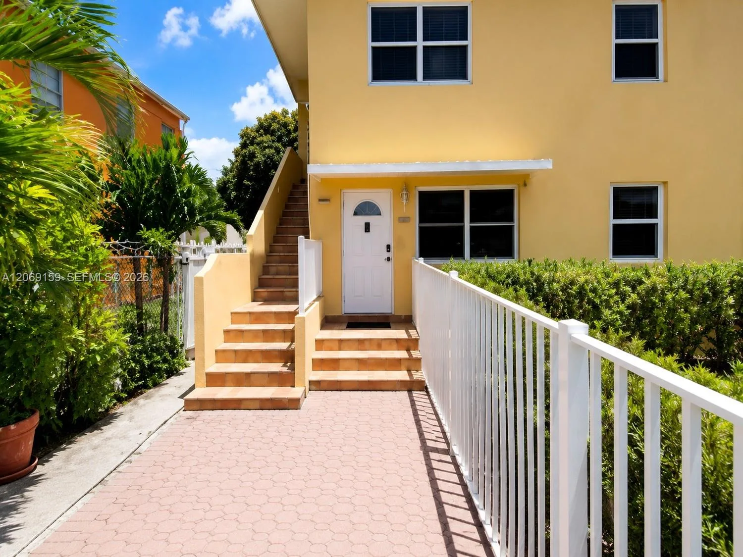 985 SW 10th St # 2, Miami, FL 33130 photo 2