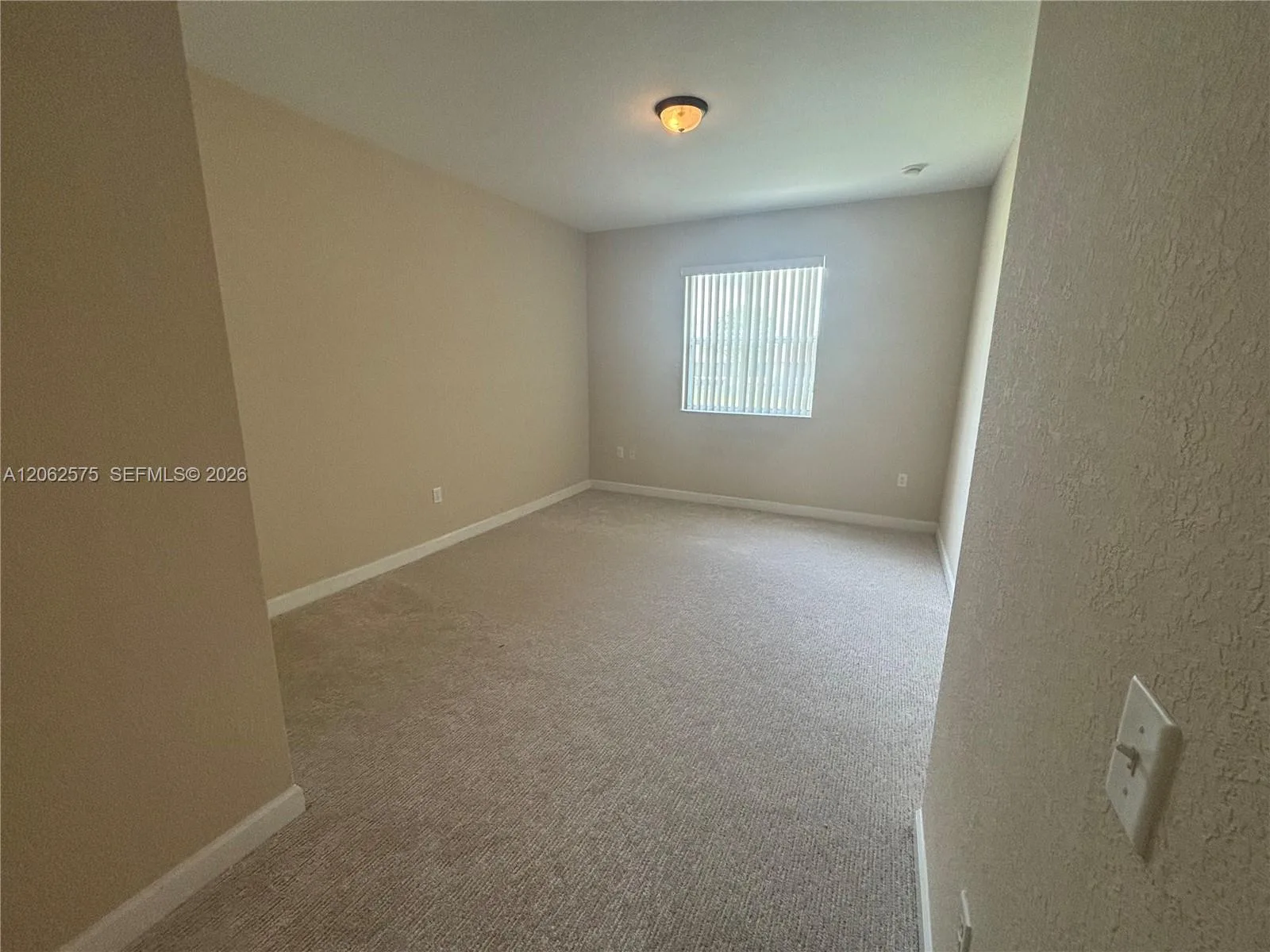 1015 NE 208th St, Miami, FL 33179 photo 12
