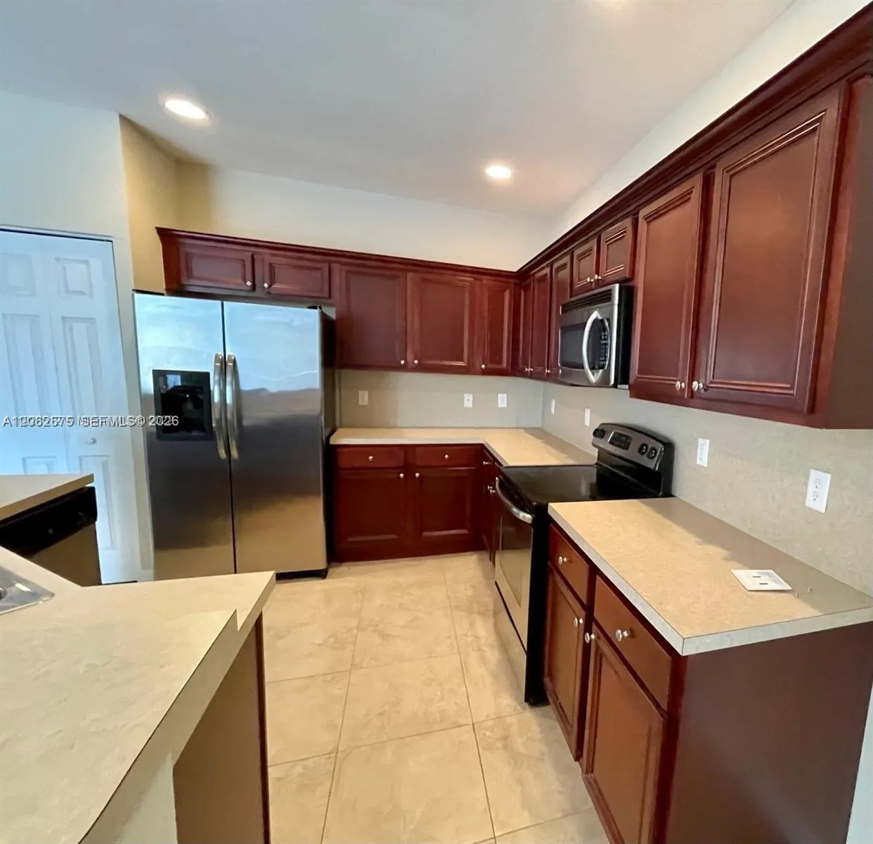 1015 NE 208th St, Miami, FL 33179 photo 3