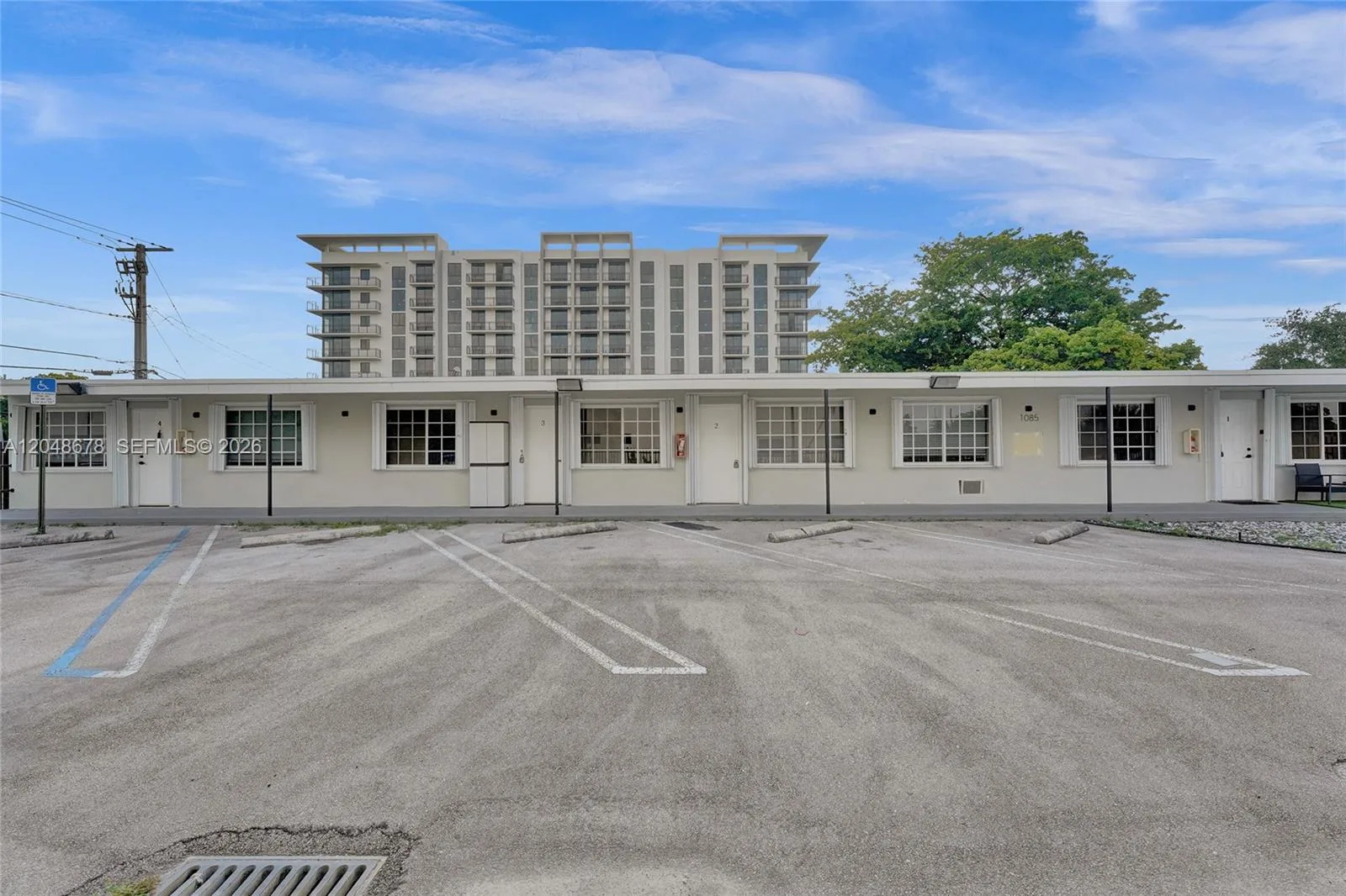 1085 NE 126th St # 4, North Miami, FL 33161