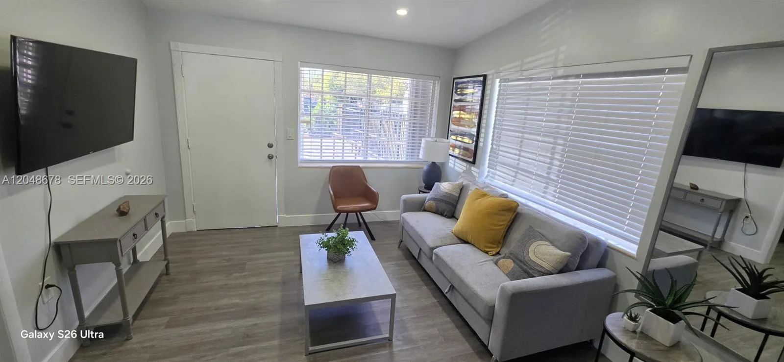 1085 NE 126th St # 4, North Miami, FL 33161 photo 2