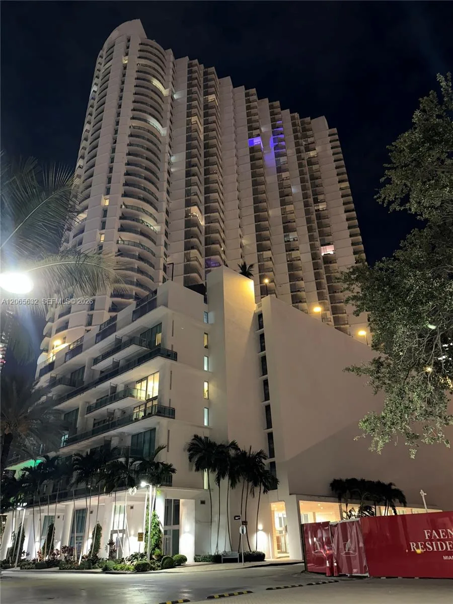 350 S Miami Ave # 302, Miami, FL 33130