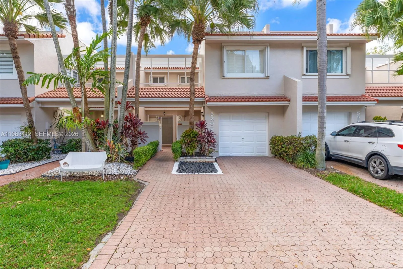 5208 NW 103rd Ave, Doral, FL 33178