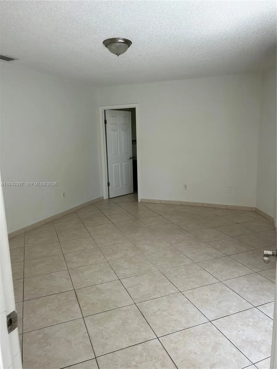 16531 NE 35th Ave # 201, North Miami Beach, FL 33160 photo 11