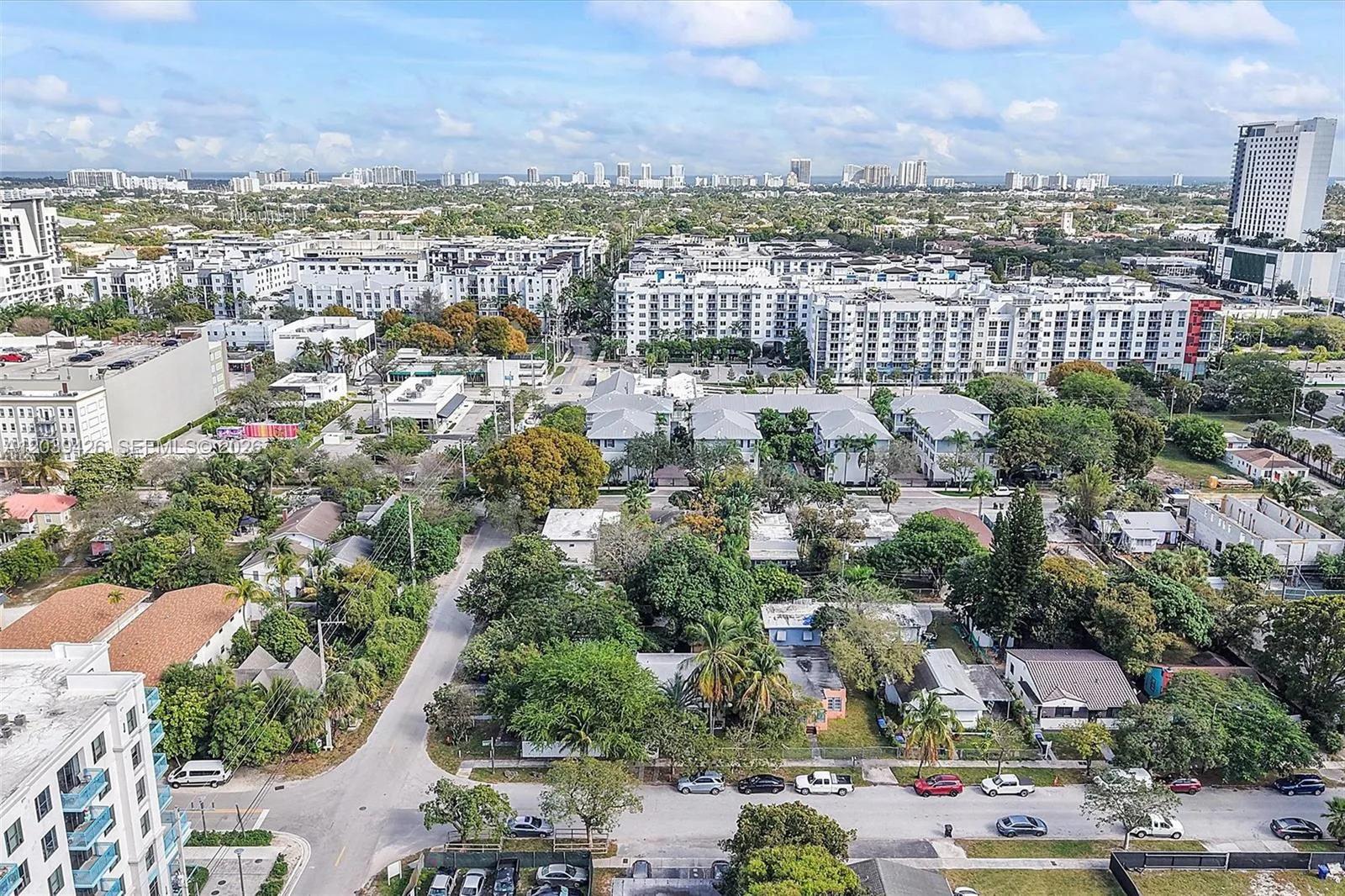 100 NE 5th St, Fort Lauderdale, FL 33301