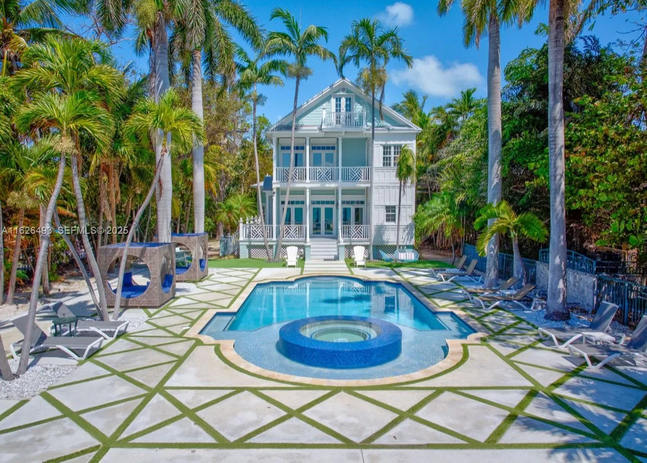 75761 Overseas Hwy, Islamorada, FL 33036