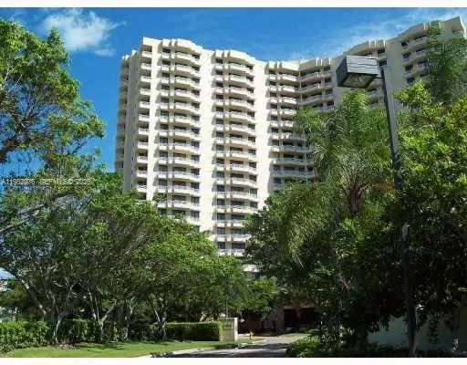 3300 NE 192nd St # 914, Aventura, FL 33180
