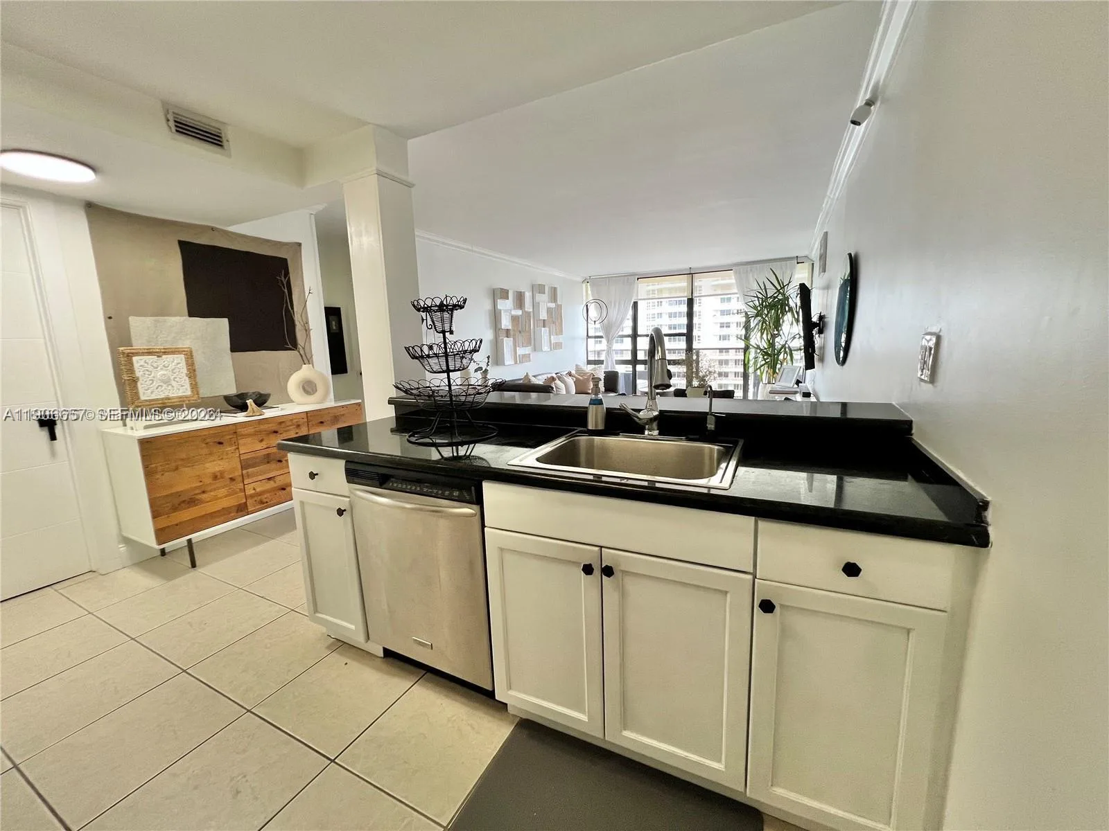 600 NE 36th # 2011, Miami, FL 33137 photo 5