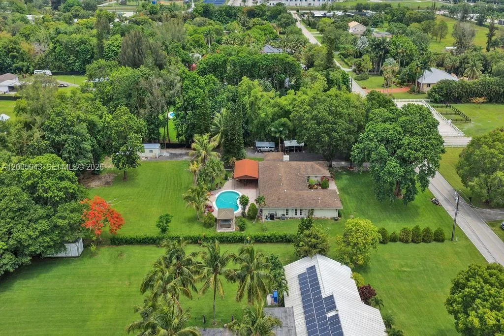 4981 SW 186th Ave, Southwest Ranches, FL 33332 photo 3