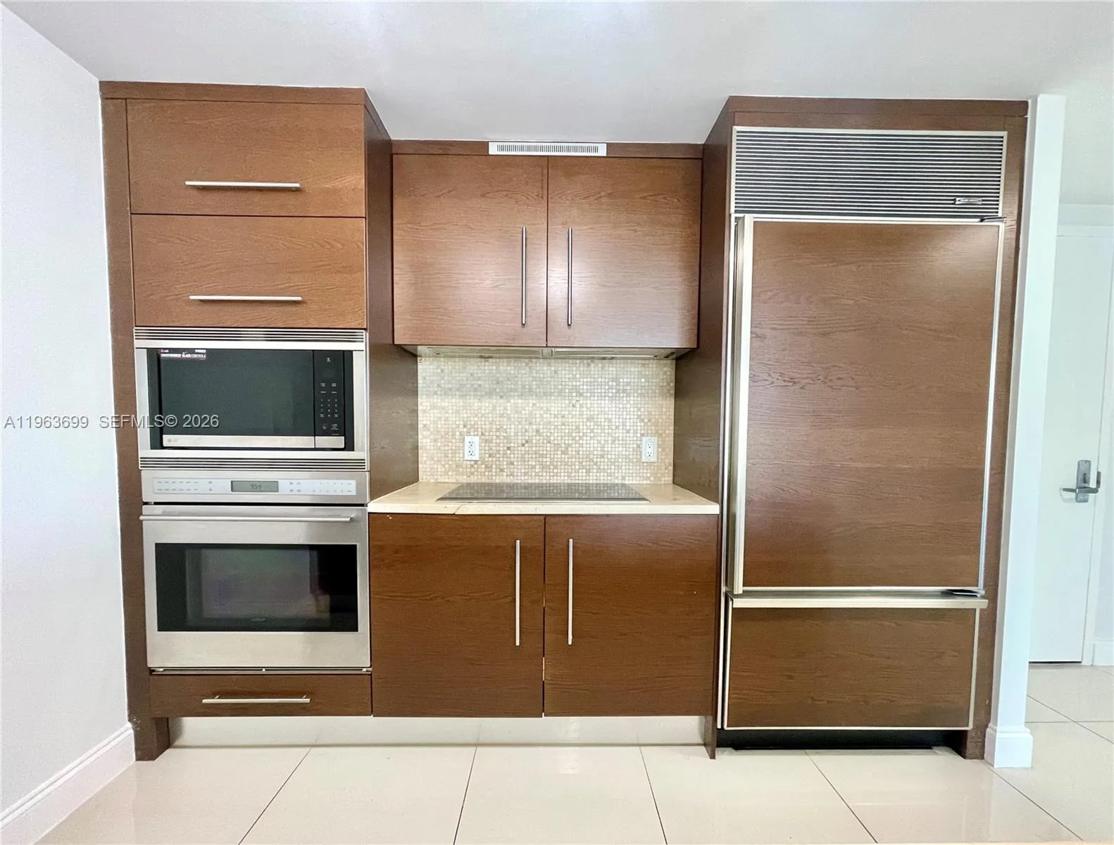 465 BRICKELL AVE # 1106, Miami, FL 33131 photo 3
