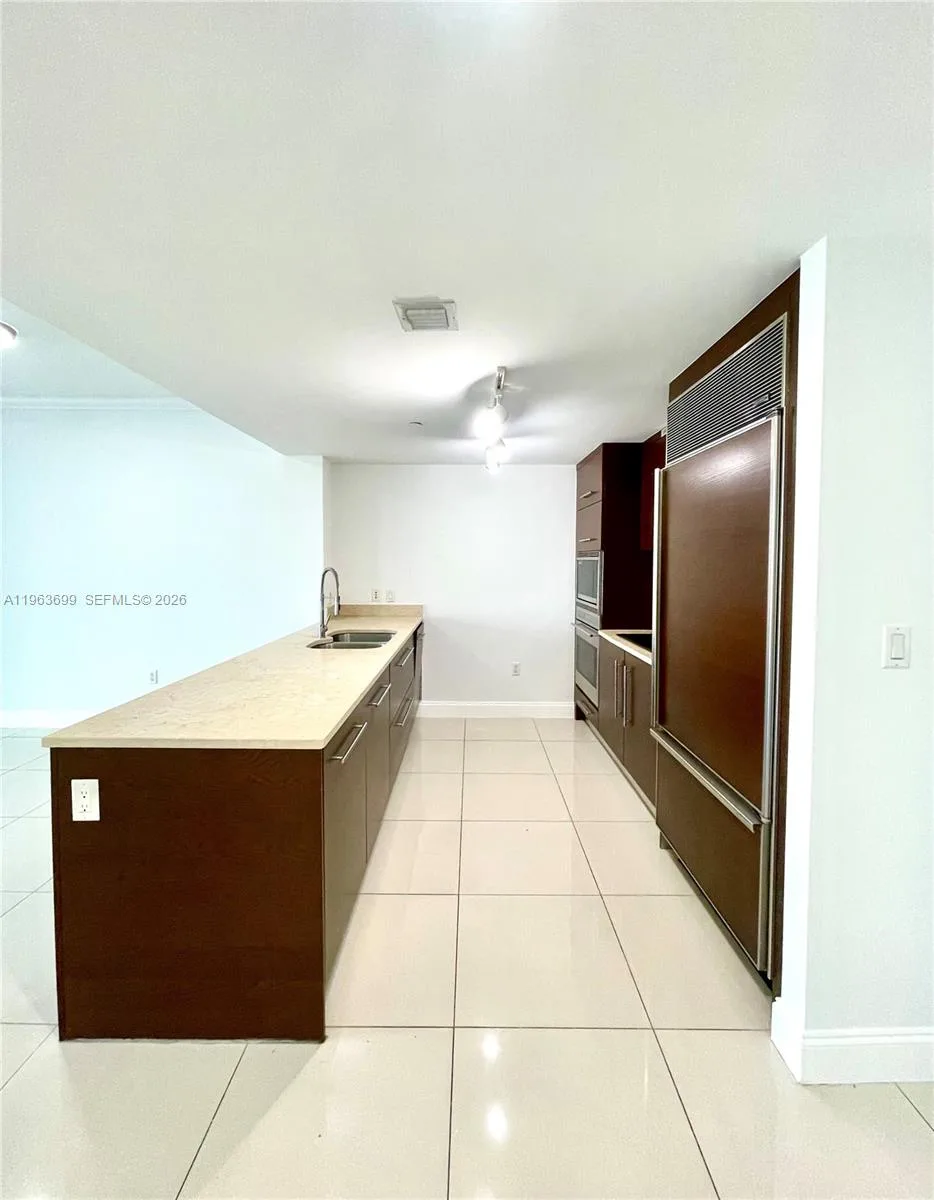 465 BRICKELL AVE # 1106, Miami, FL 33131 photo 4