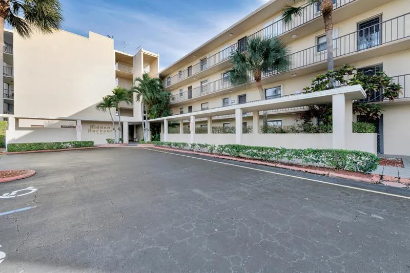 890 N Federal Highway # 405, Lantana, FL 33462