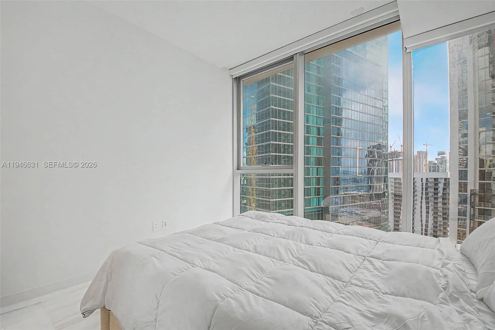 300 Biscayne Blvd Way # 2808, Miami, FL 33131 photo 10