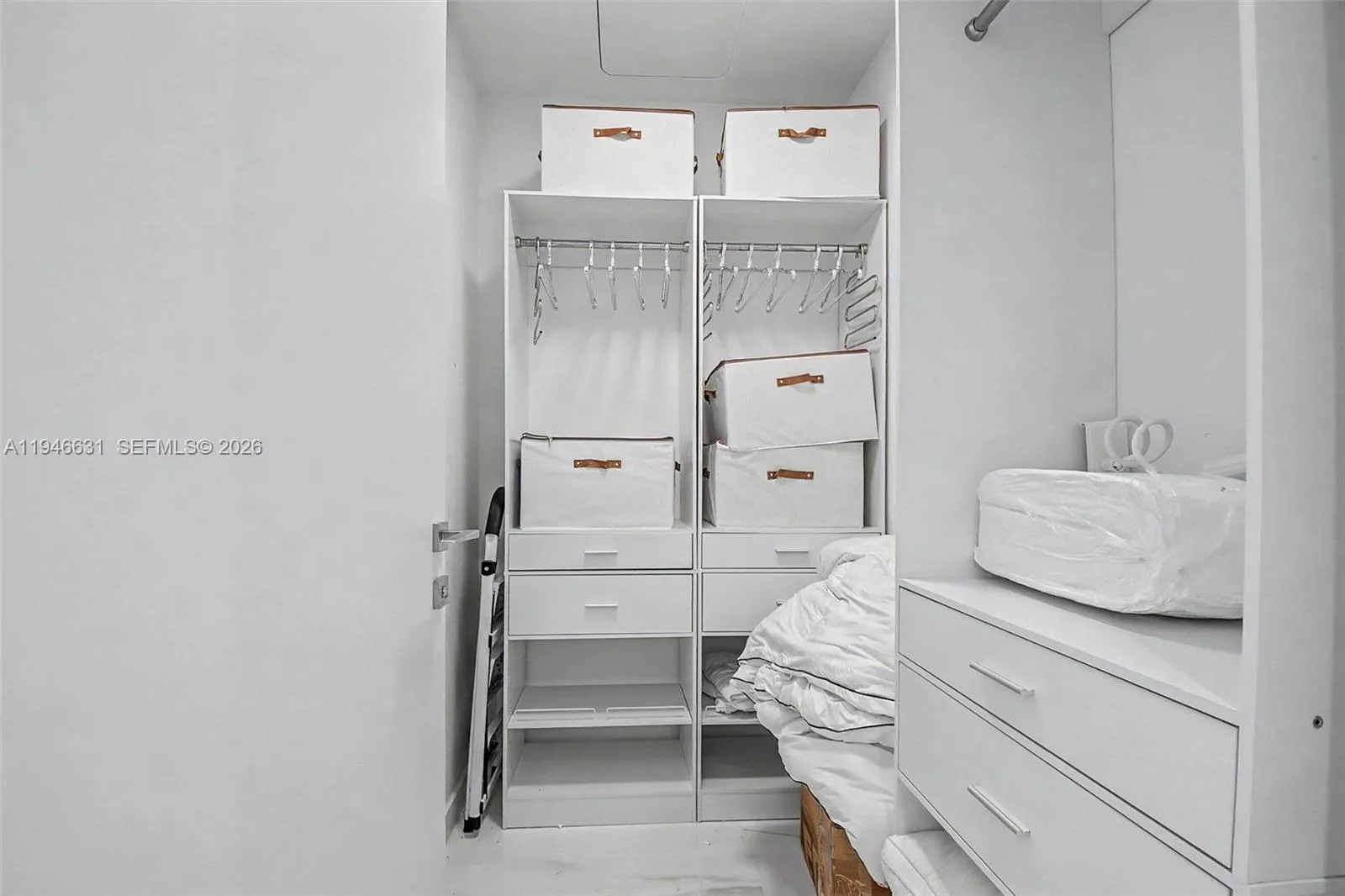 300 Biscayne Blvd Way # 2808, Miami, FL 33131 photo 12