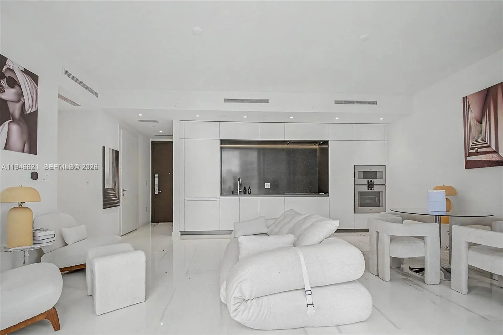 300 Biscayne Blvd Way # 2808, Miami, FL 33131 photo 5