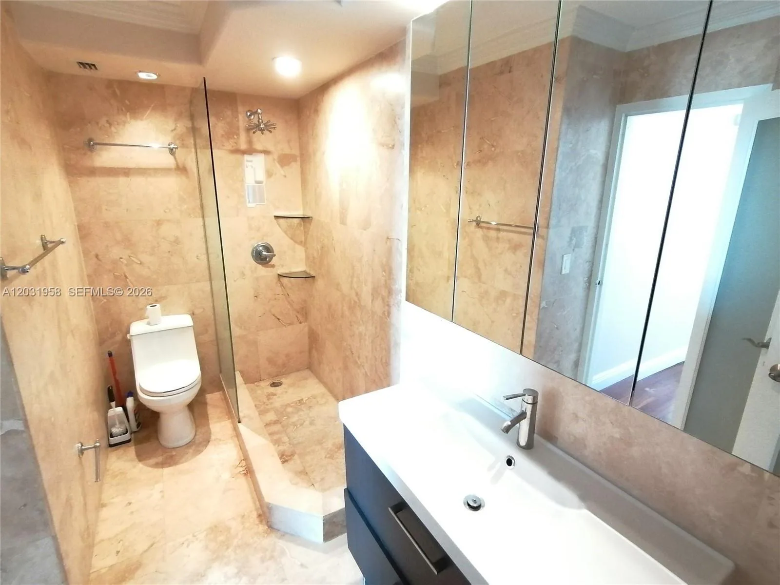 2020 NE 135th St # 506, North Miami, FL 33181 photo 9