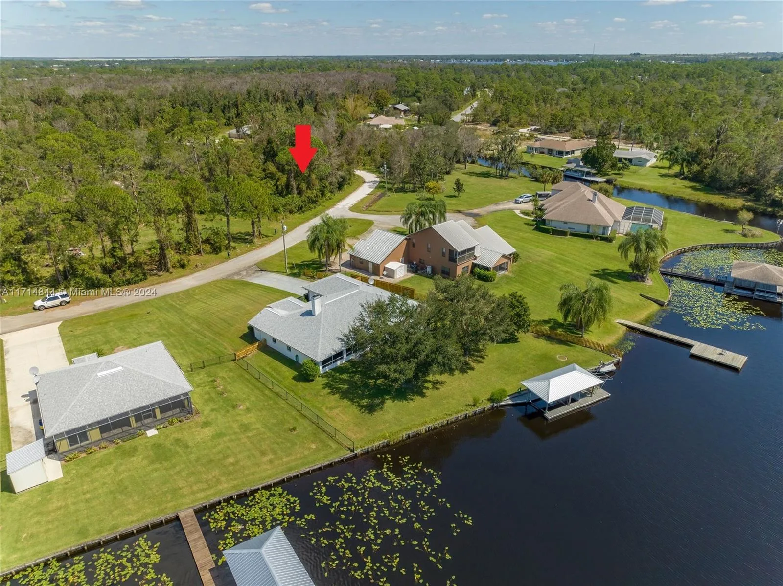 3111 Tanglewylde Avenue, Lake Placid, FL 33852 photo 2