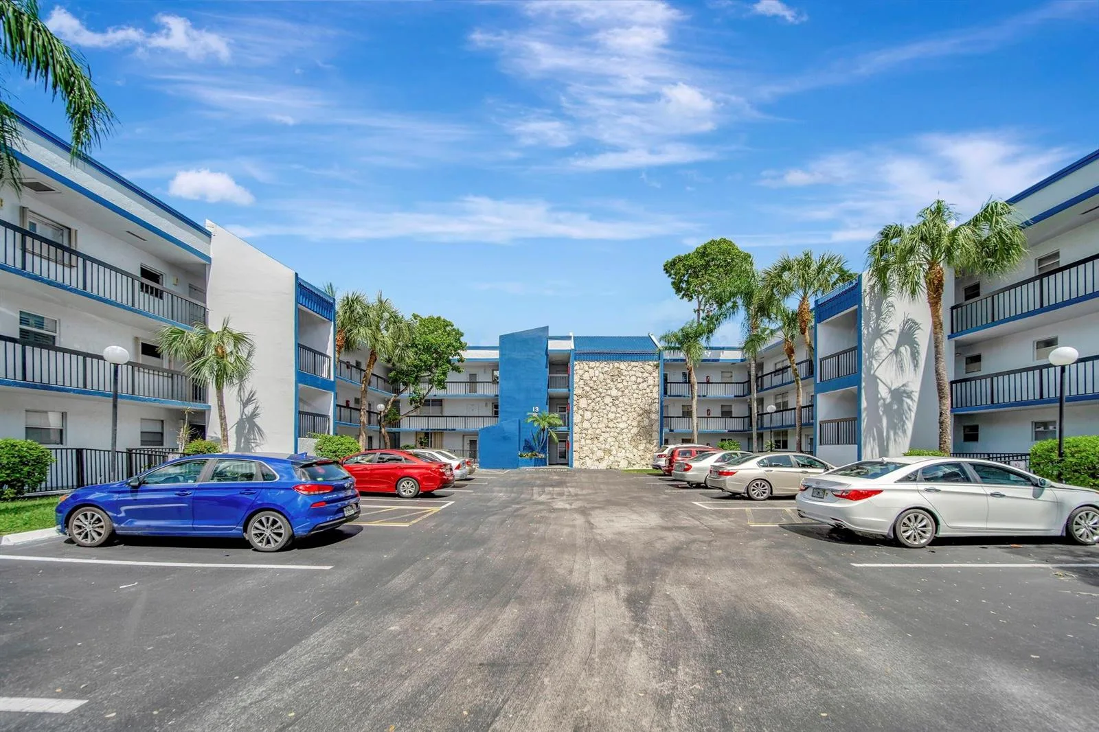 3100 Holiday Springs Boulevard # 305, Margate, FL 33063