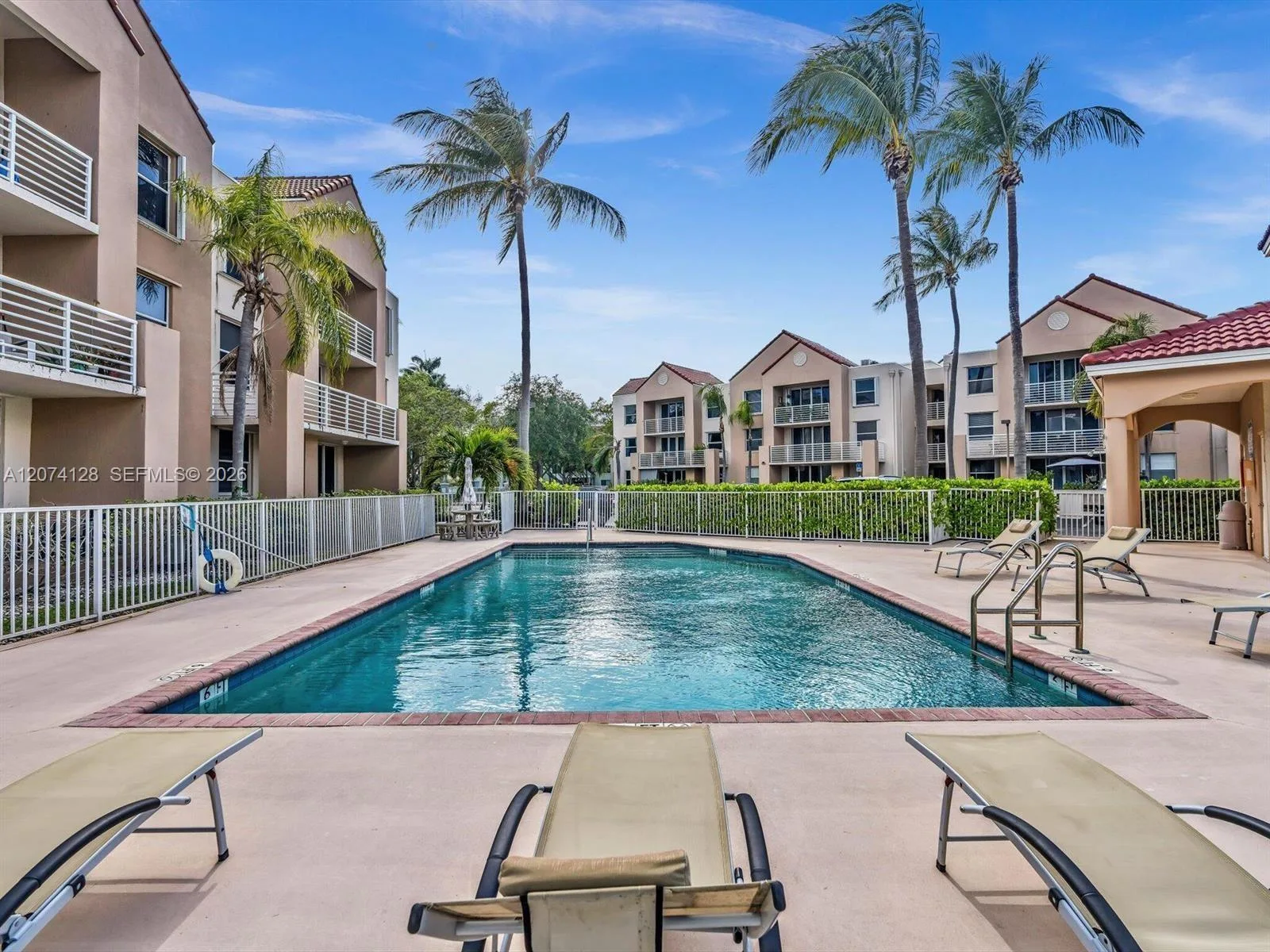 2721 Ocean Club Blvd # 201, Hollywood, FL 33019